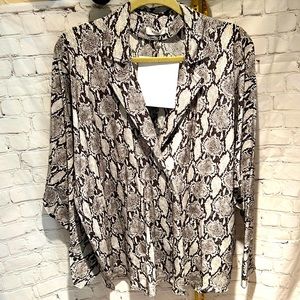 A.L.C. Silk python snakeskin print top size 8 mint excellent condition